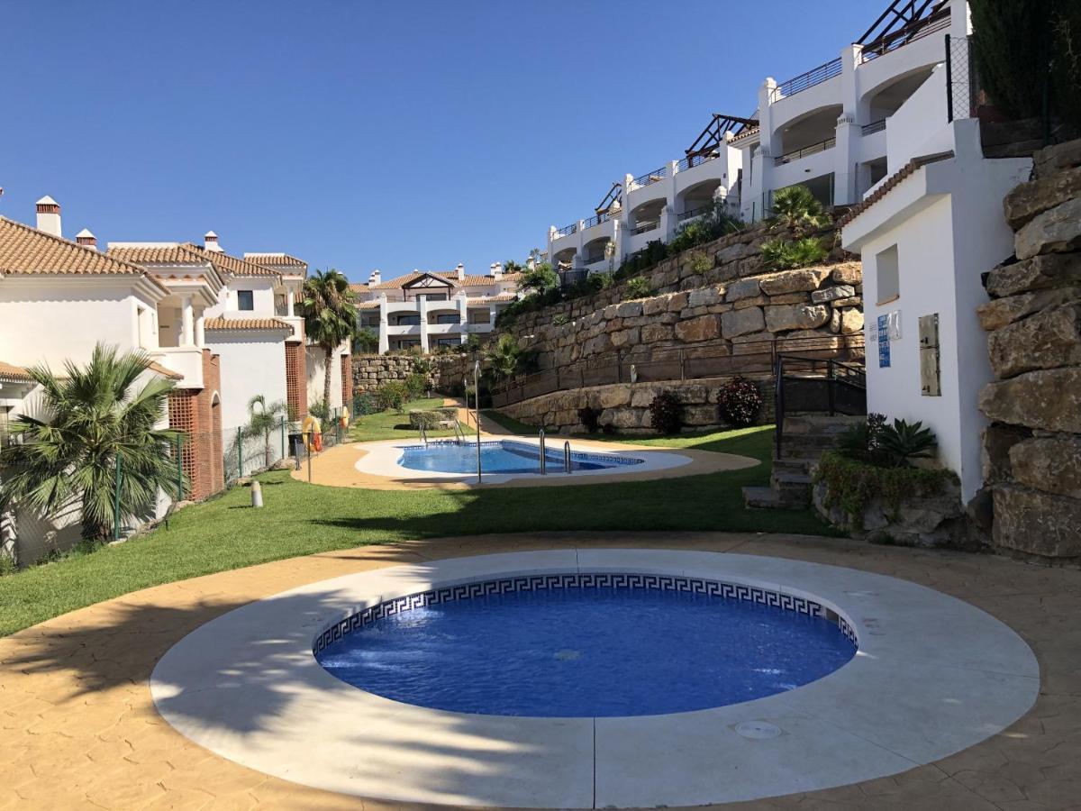 Albatros Golf View 2394 Apartment Casares Luaran gambar
